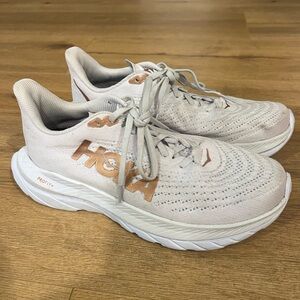 White Hoka Mach 5s